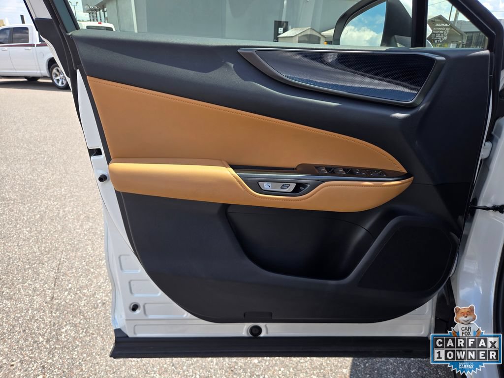 Used 2023 Lexus NX 250 FWD w/ Towing Package (2000 Lbs) image 23
