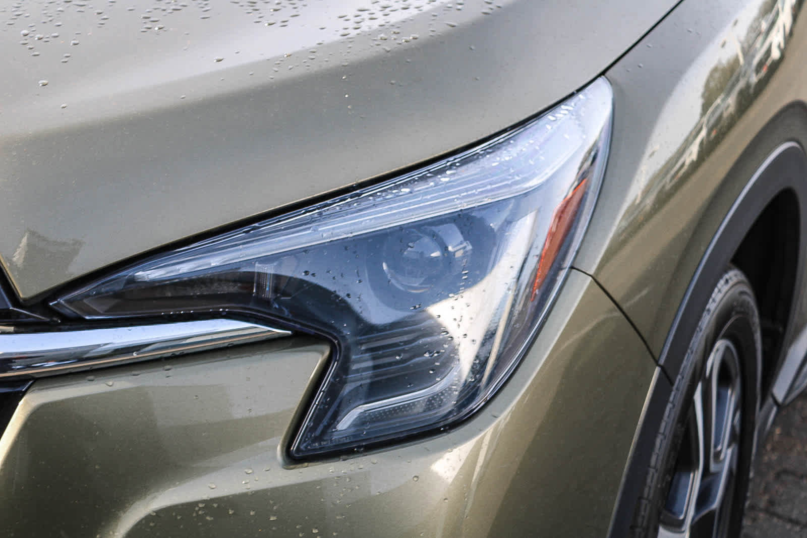 Certified 2023 Subaru Ascent Limited w/ Technology Package image 8