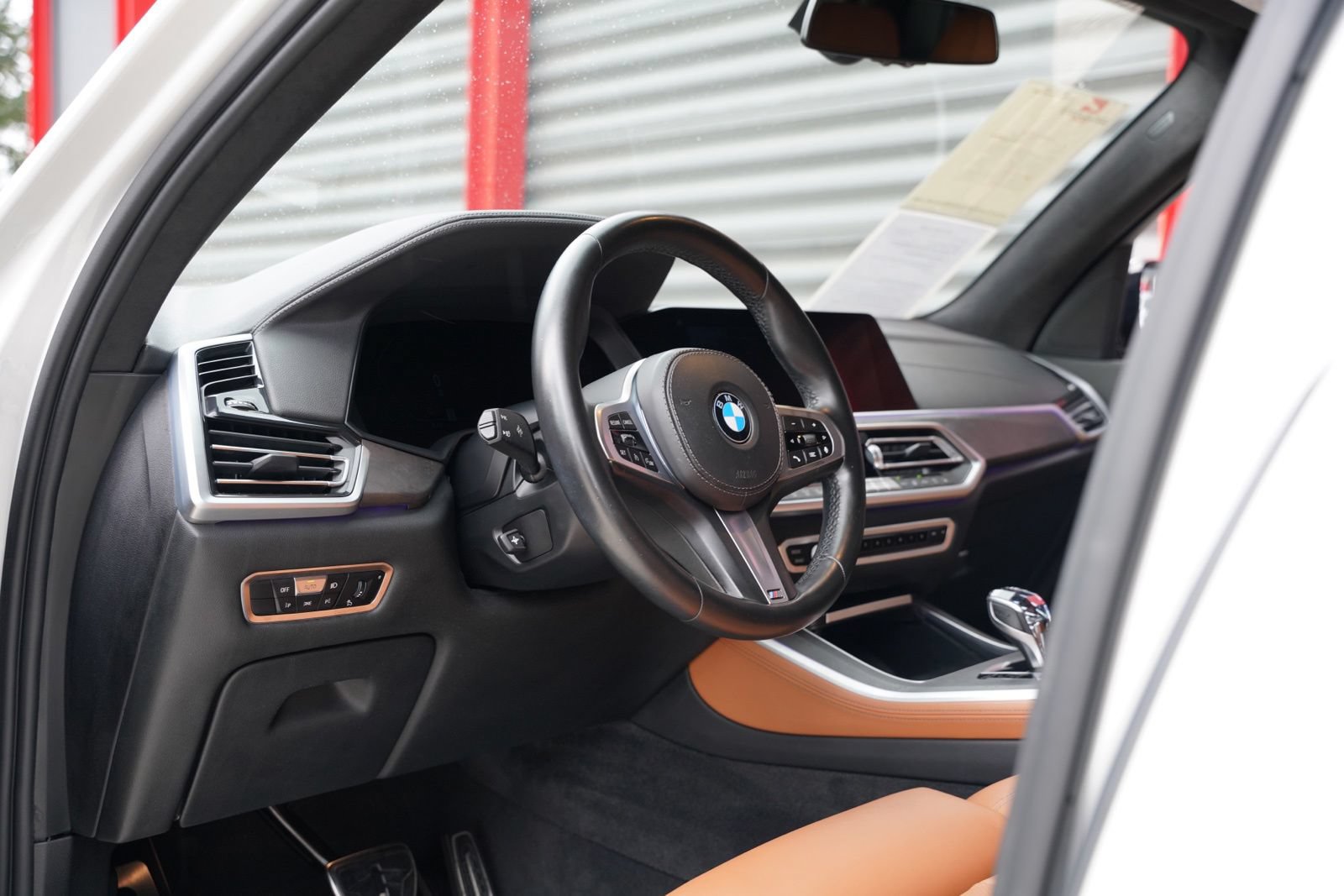 Used 2022 BMW X5 sDrive40i w/ M Sport Package RWD image 10