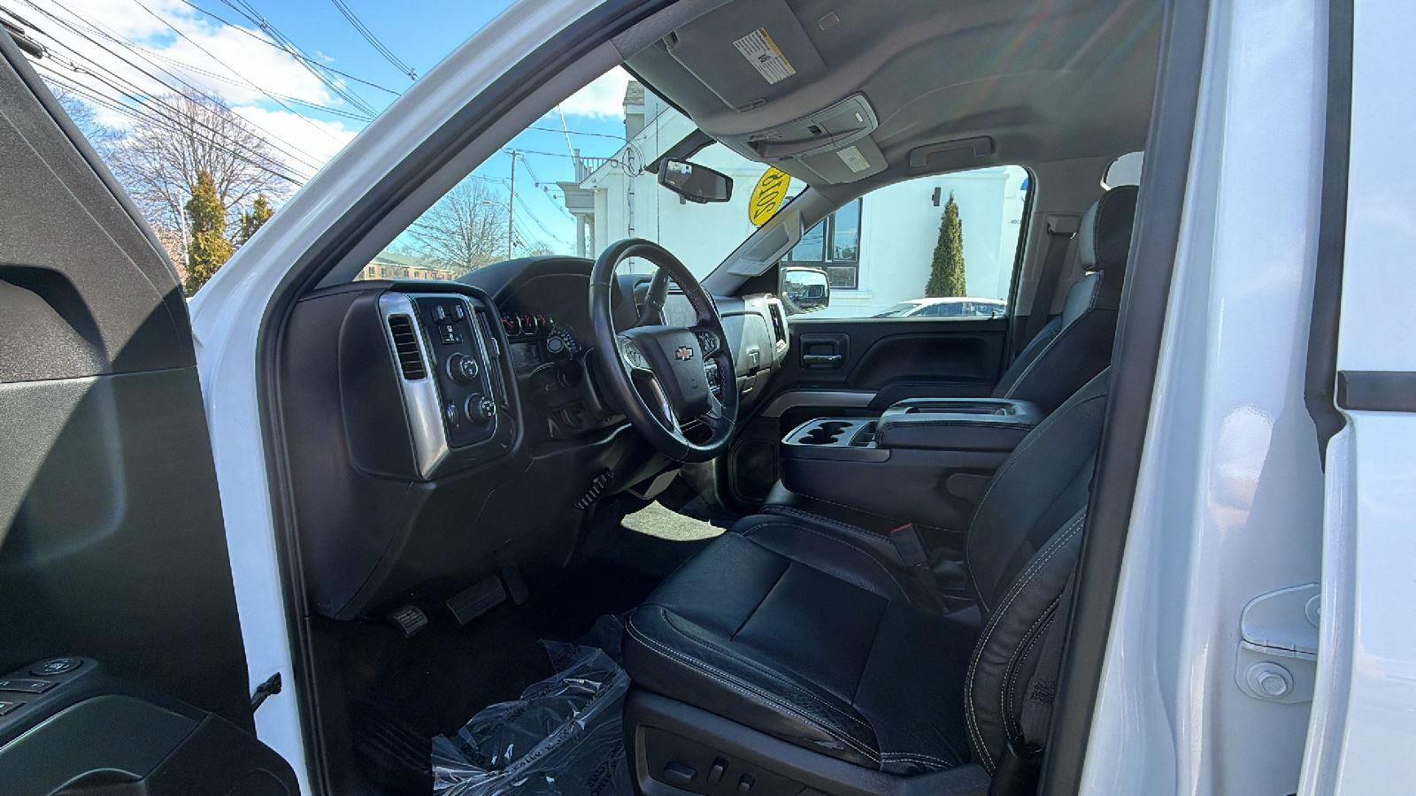 Used 2018 Chevrolet Silverado 1500 LT w/ All Star Edition image 13