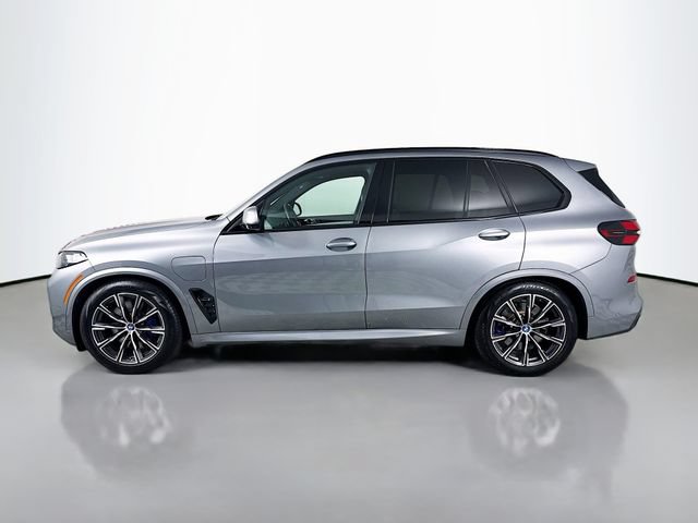 Used 2024 BMW X5 xDrive50e w/ M Sport Package AWD/4WD image 4