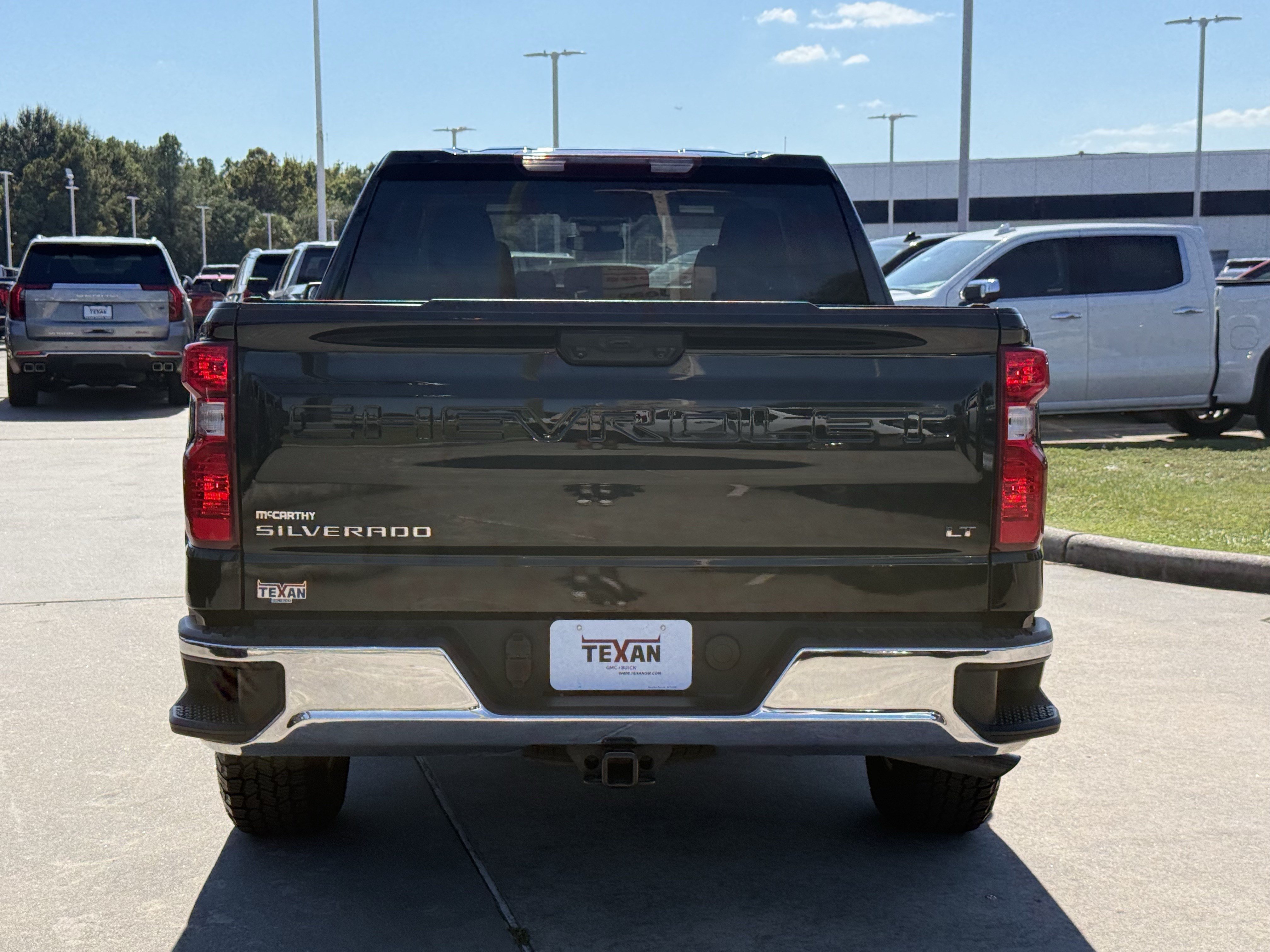 Used 2025 Chevrolet Silverado 1500 LT AWD/4WD image 6