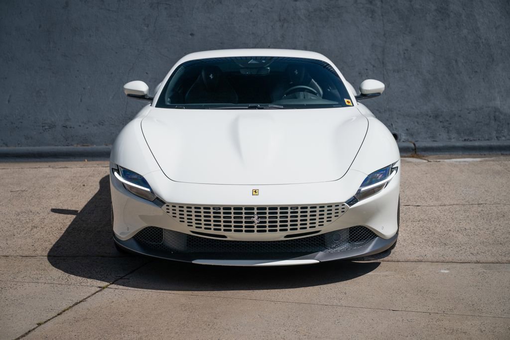 Used 2022 Ferrari Roma RWD image 4