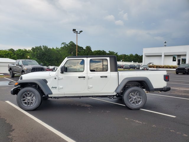 New 2025 Jeep Gladiator Sport AWD/4WD image 10
