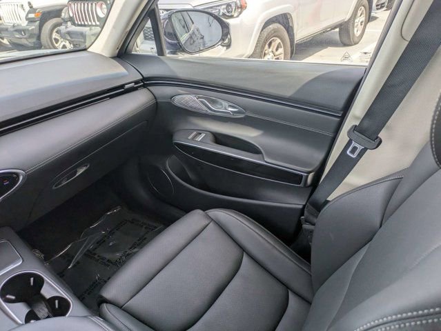 Used 2023 Genesis GV70 2.5T AWD/4WD image 18