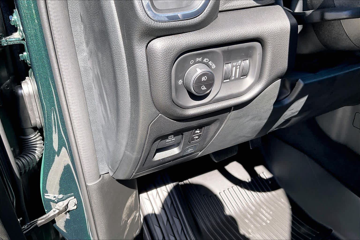 New 2027 RAM 1500 Laramie AWD/4WD image 18