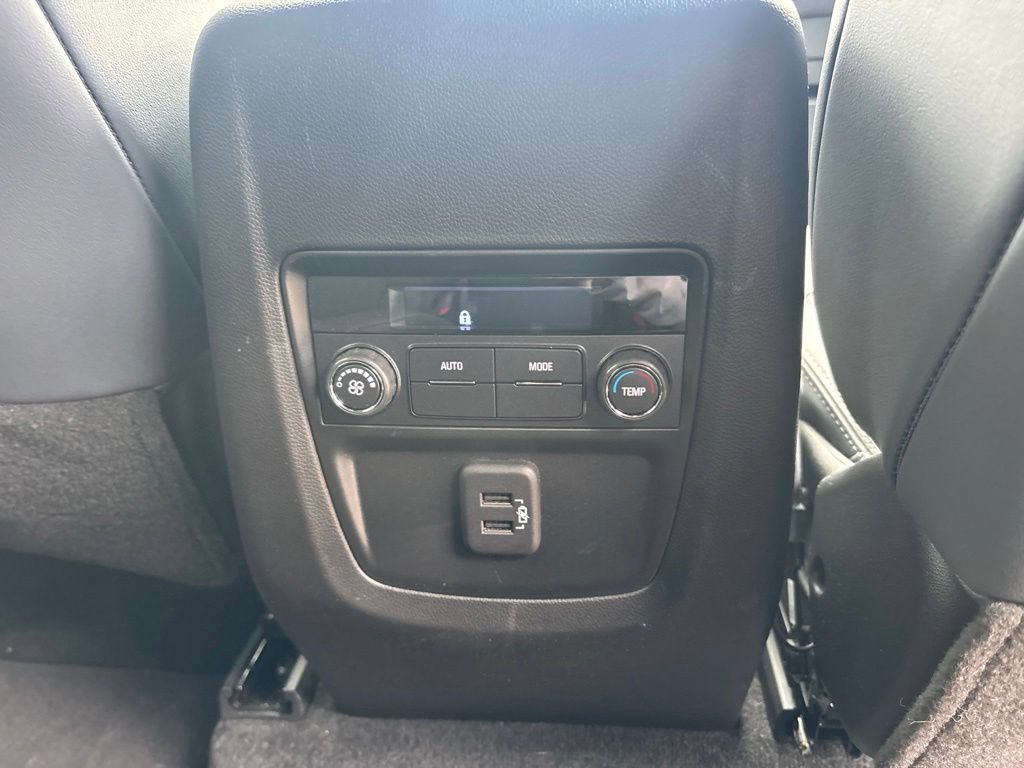 Used 2023 Buick Enclave Essence FWD image 22