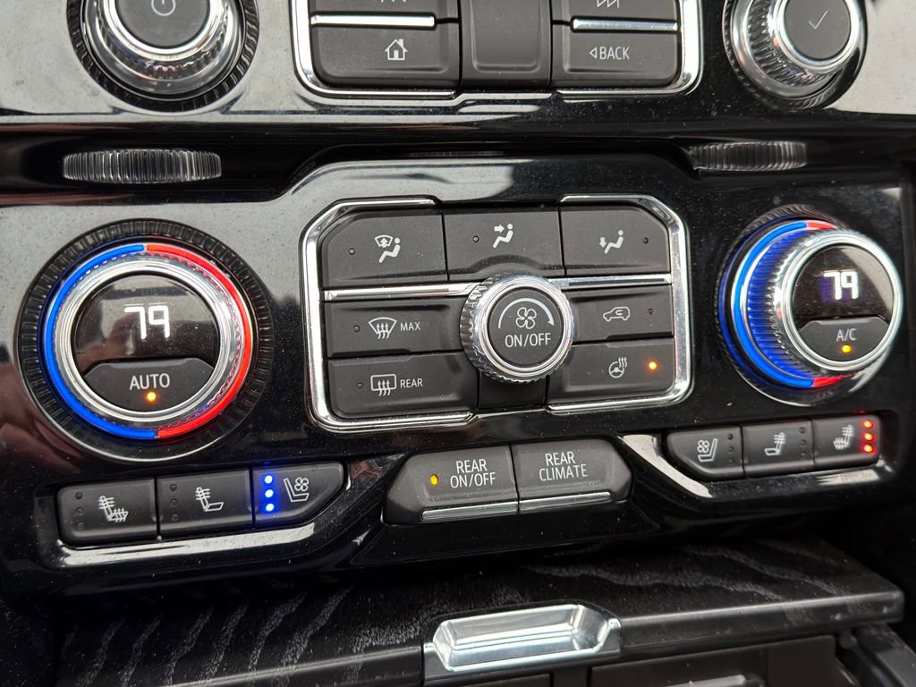 Used 2023 GMC Yukon XL Denali w/ Denali Reserve Package image 10