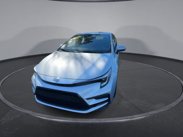 Used 2025 Toyota Corolla SE image 6