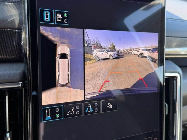 New 2026 GMC Yukon XL Elevation AWD/4WD image 16
