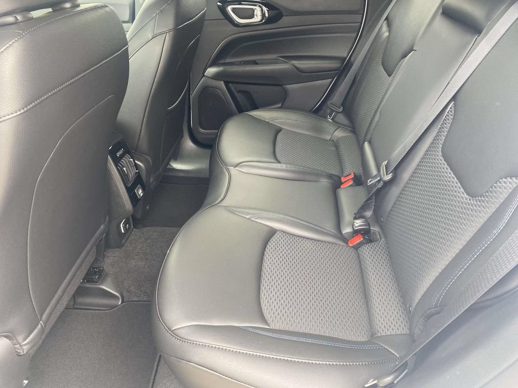 New 2026 Jeep Compass Latitude AWD/4WD image 10