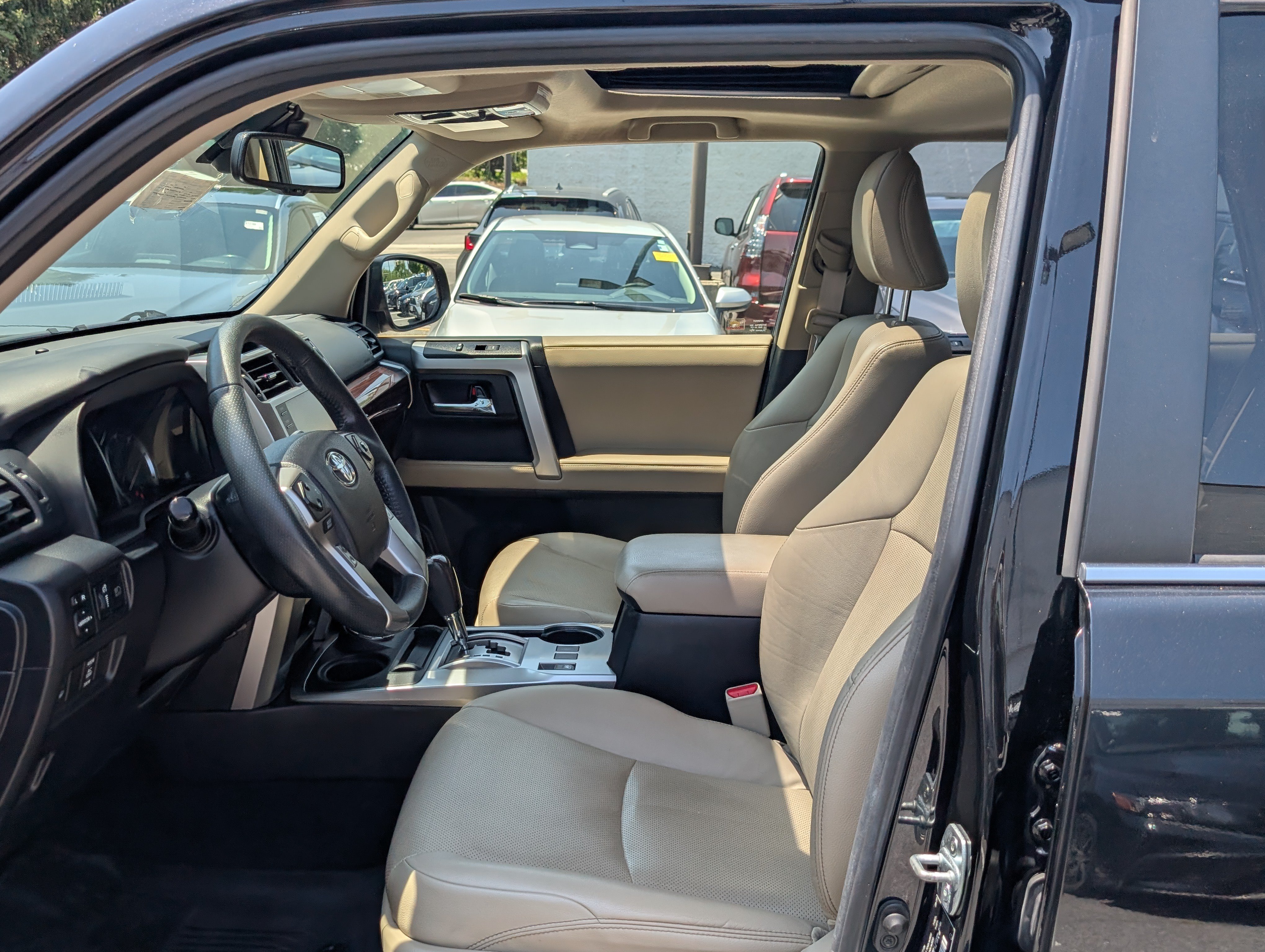 Used 2021 Toyota 4Runner Limited AWD/4WD image 15