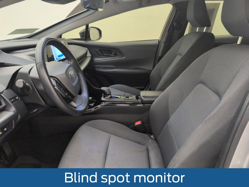 Used 2023 Toyota Prius LE image 4