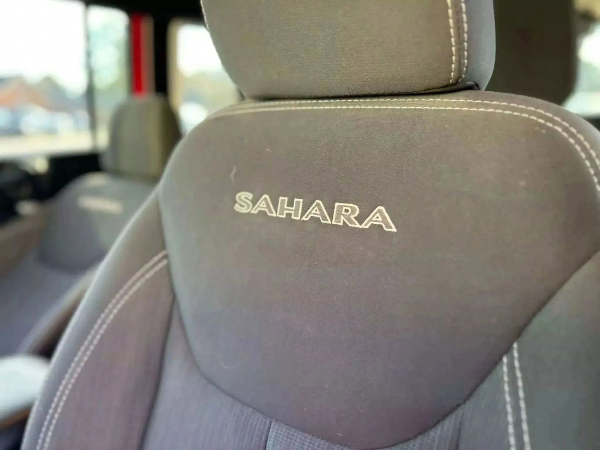 Used 2017 Jeep Wrangler Unlimited Sahara image 25