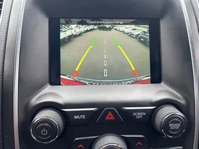 Used 2020 Dodge Durango SXT image 13