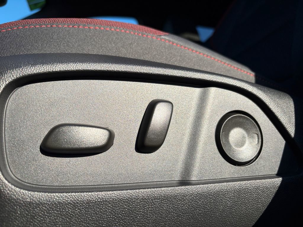 New 2026 Chevrolet Equinox RS w/ Convenience Package III image 15