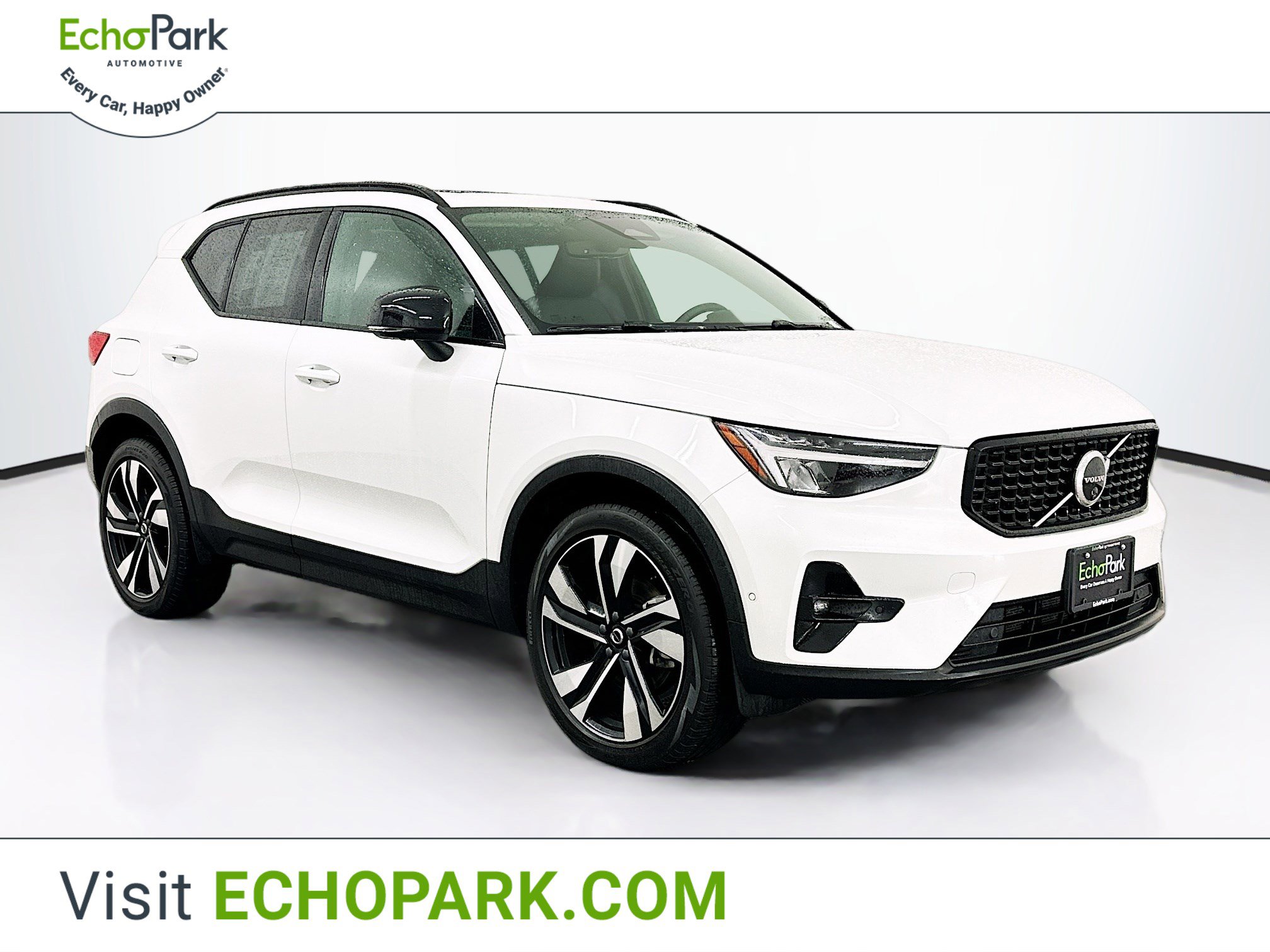 Used 2025 Volvo XC40 B5 Plus