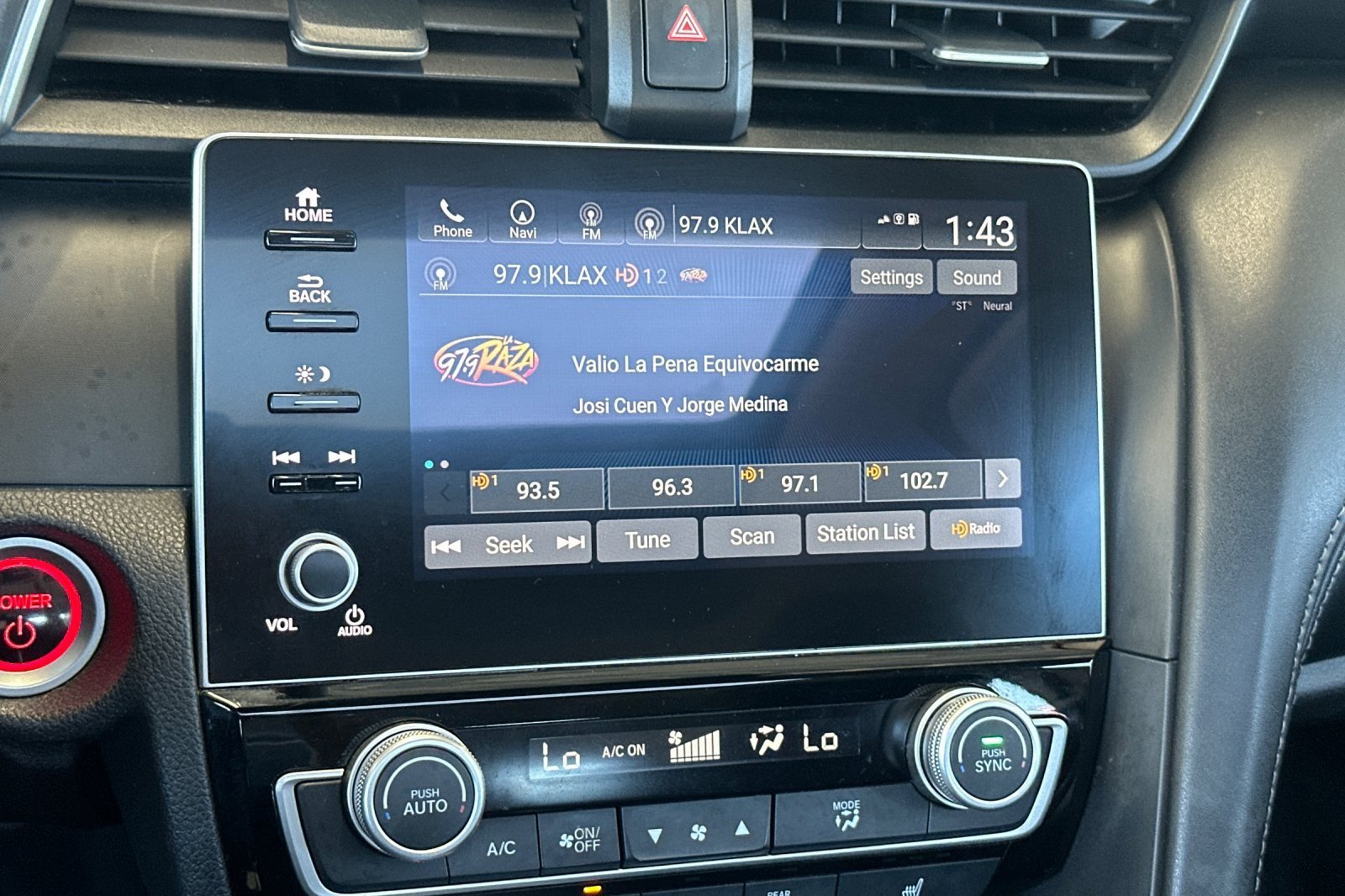 Used 2020 Honda Insight Touring image 16