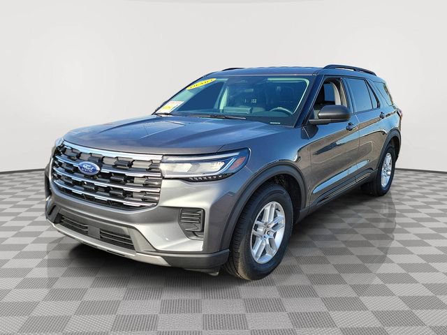 New 2026 Ford Explorer Active image 3