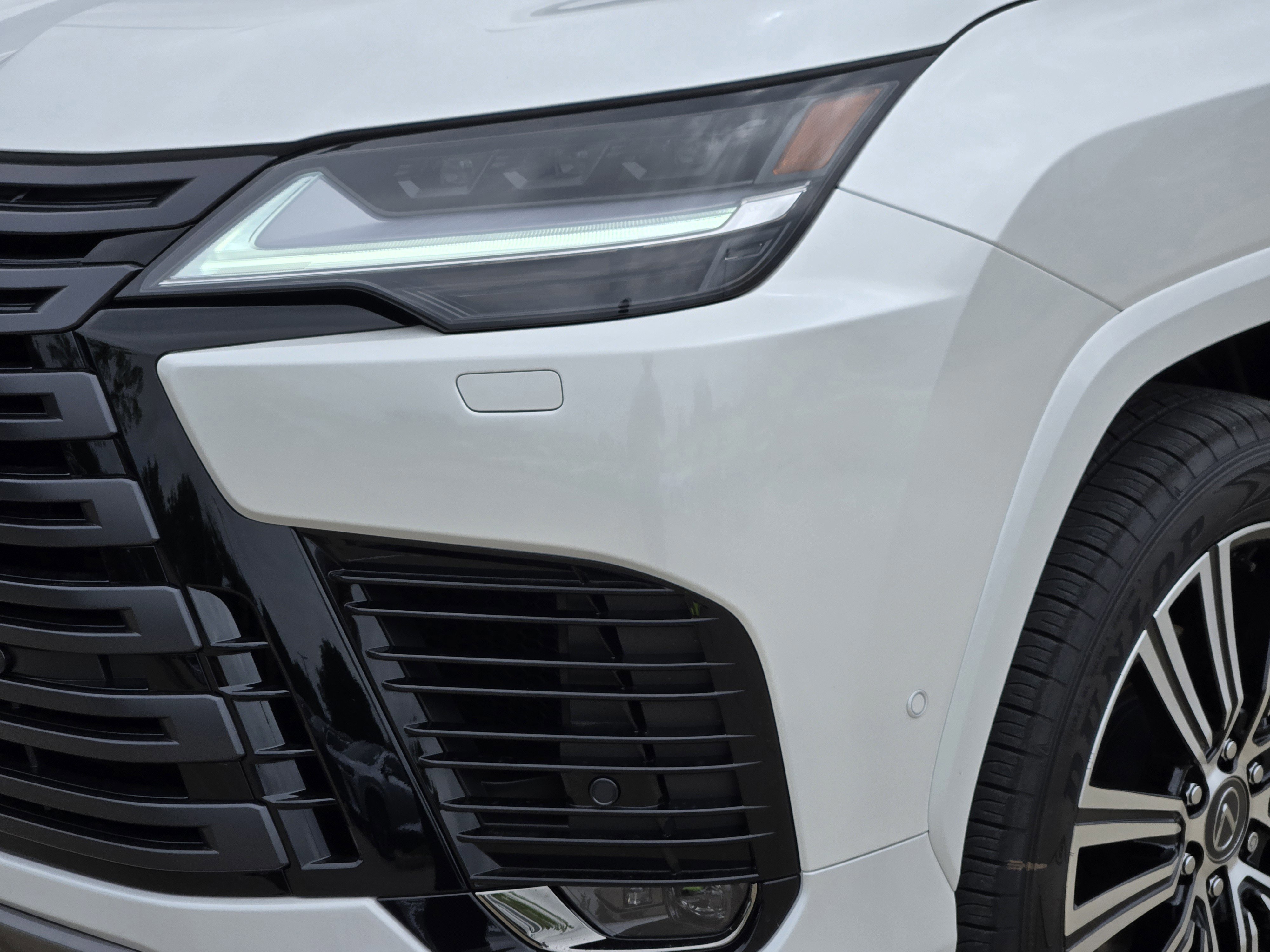 New 2026 Lexus LX 700h Luxury AWD/4WD image 21