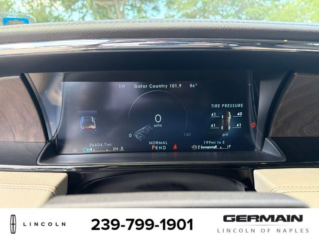 Used 2023 Lincoln Navigator Reserve AWD/4WD image 15