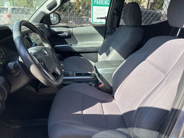 Used 2019 Toyota Tacoma TRD Off-Road w/ Technology Package image 7