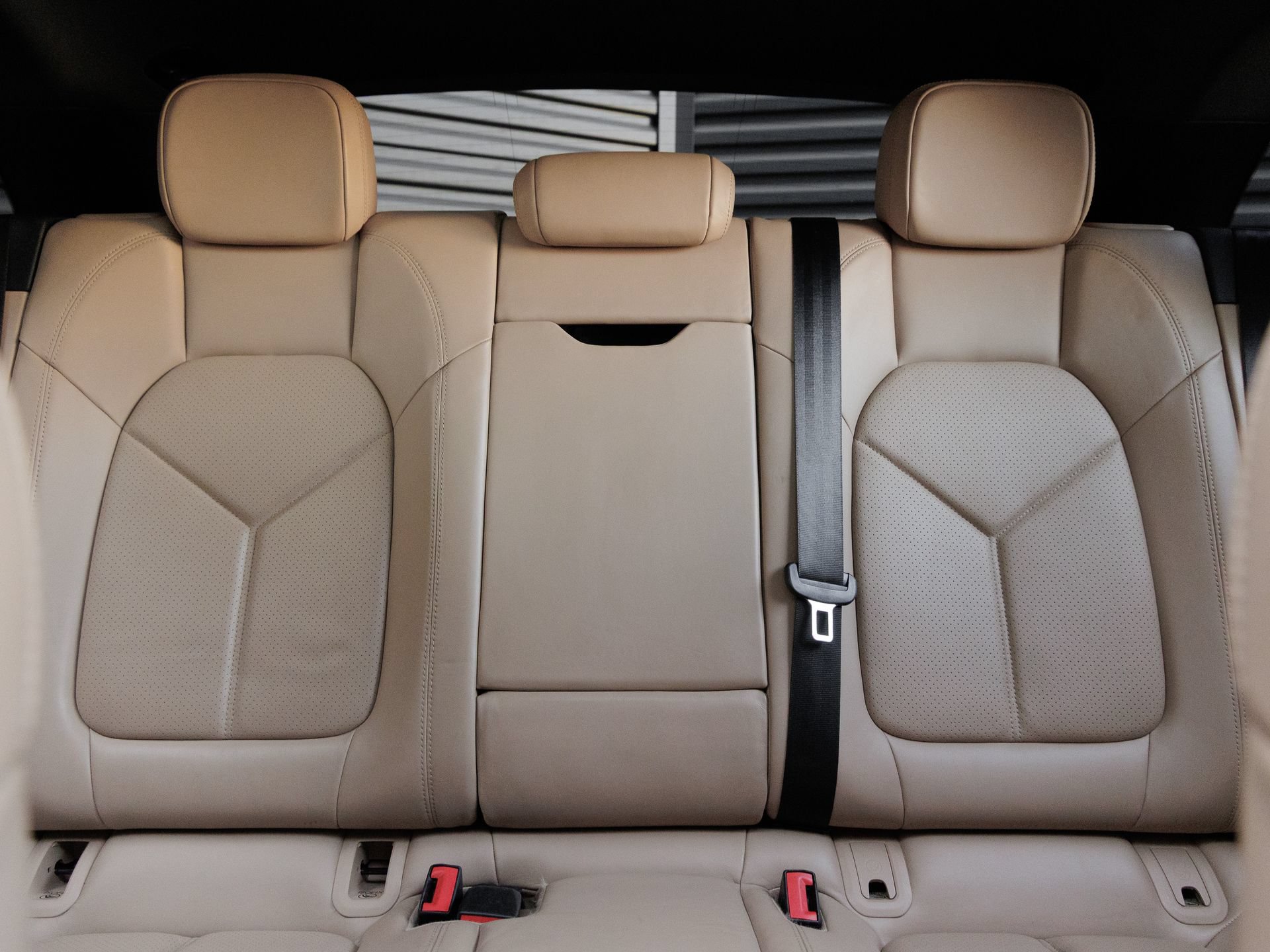 Certified 2021 Porsche Macan S AWD/4WD image 23