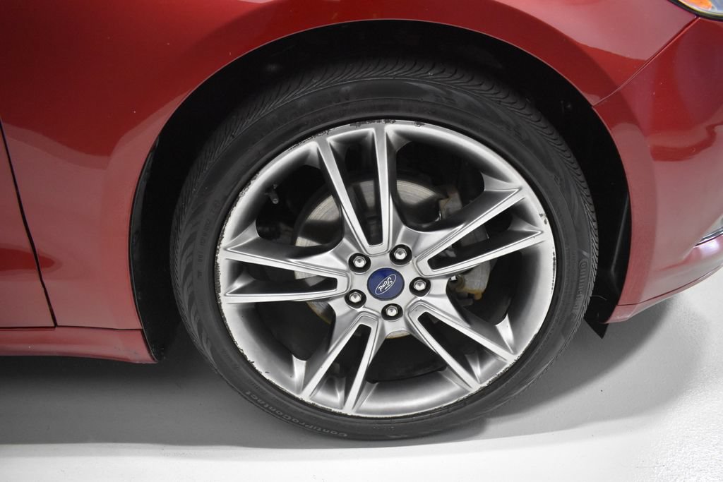Used 2016 Ford Fusion Titanium FWD image 10