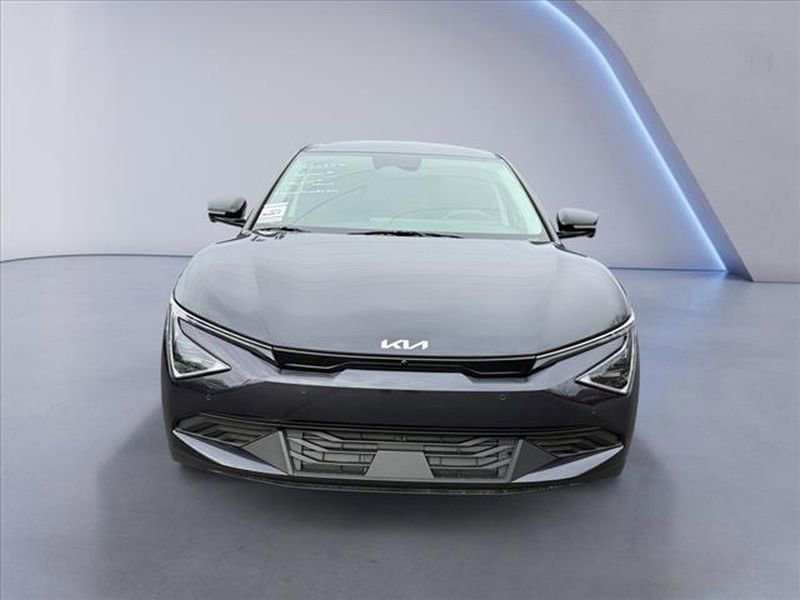New 2025 Kia EV6 Light w/ Light LR Technology Package RWD image 8