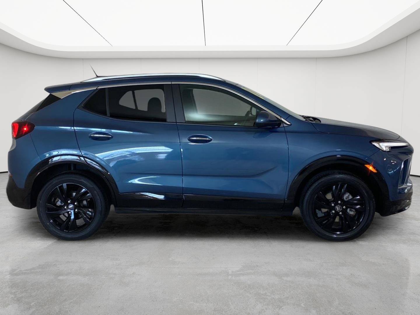 Certified 2024 Buick Encore GX Sport Touring AWD/4WD image 11