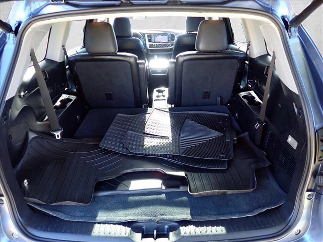 Used 2015 Toyota Highlander Limited Platinum AWD/4WD image 8