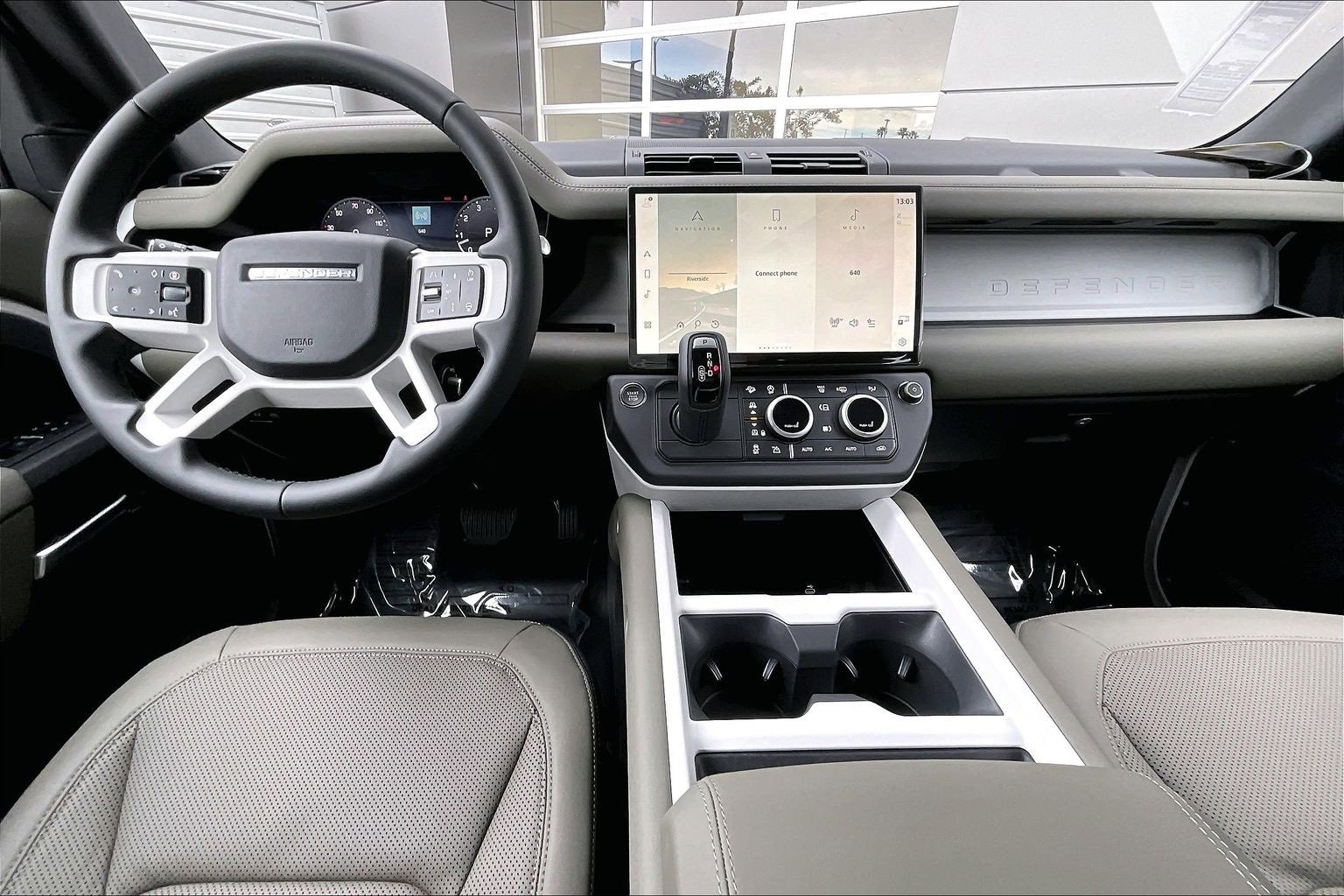 New 2026 Land Rover Defender 110 X-Dynamic SE image 5