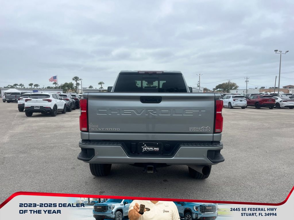 Used 2024 Chevrolet Silverado 2500 High Country w/ High Country Premium Package image 6