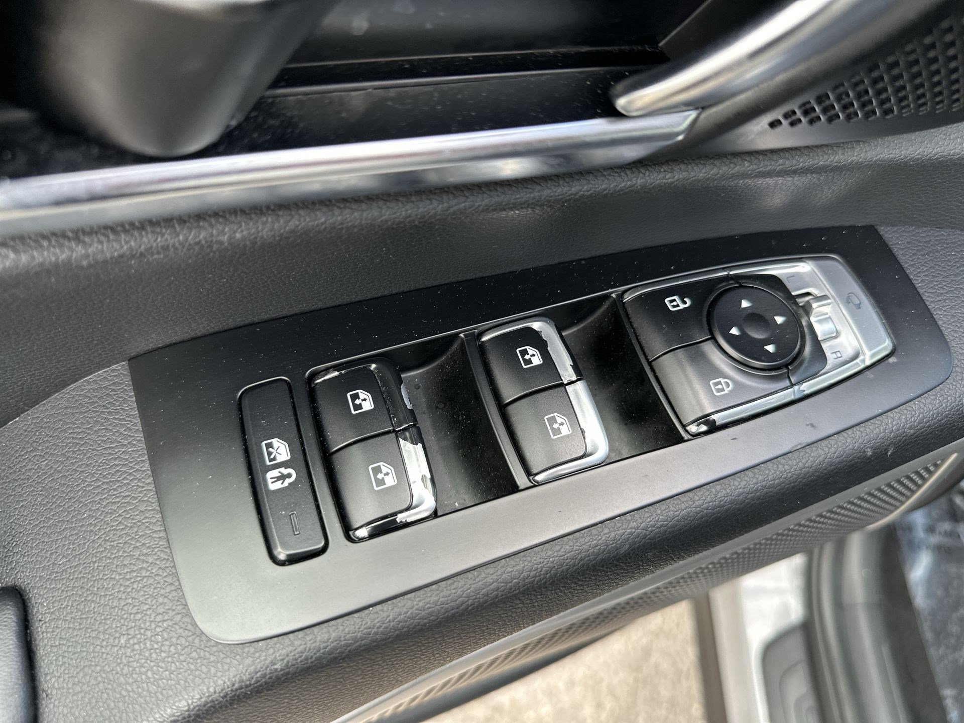 Used 2021 Kia Telluride EX w/ EX Premium Package image 15