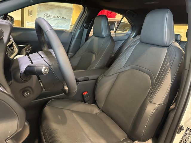 New 2025 Lexus UX 300h AWD image 15