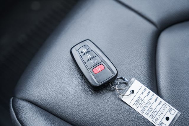 Used 2022 Toyota Highlander XLE image 49