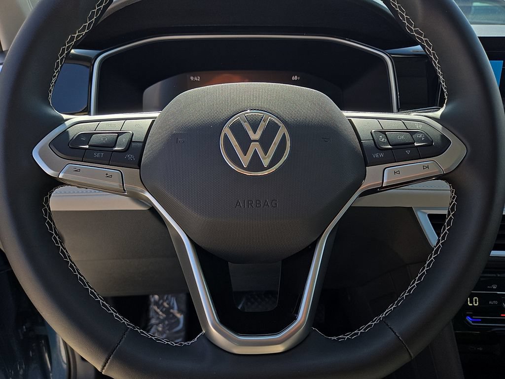 New 2026 Volkswagen Taos SE FWD image 25