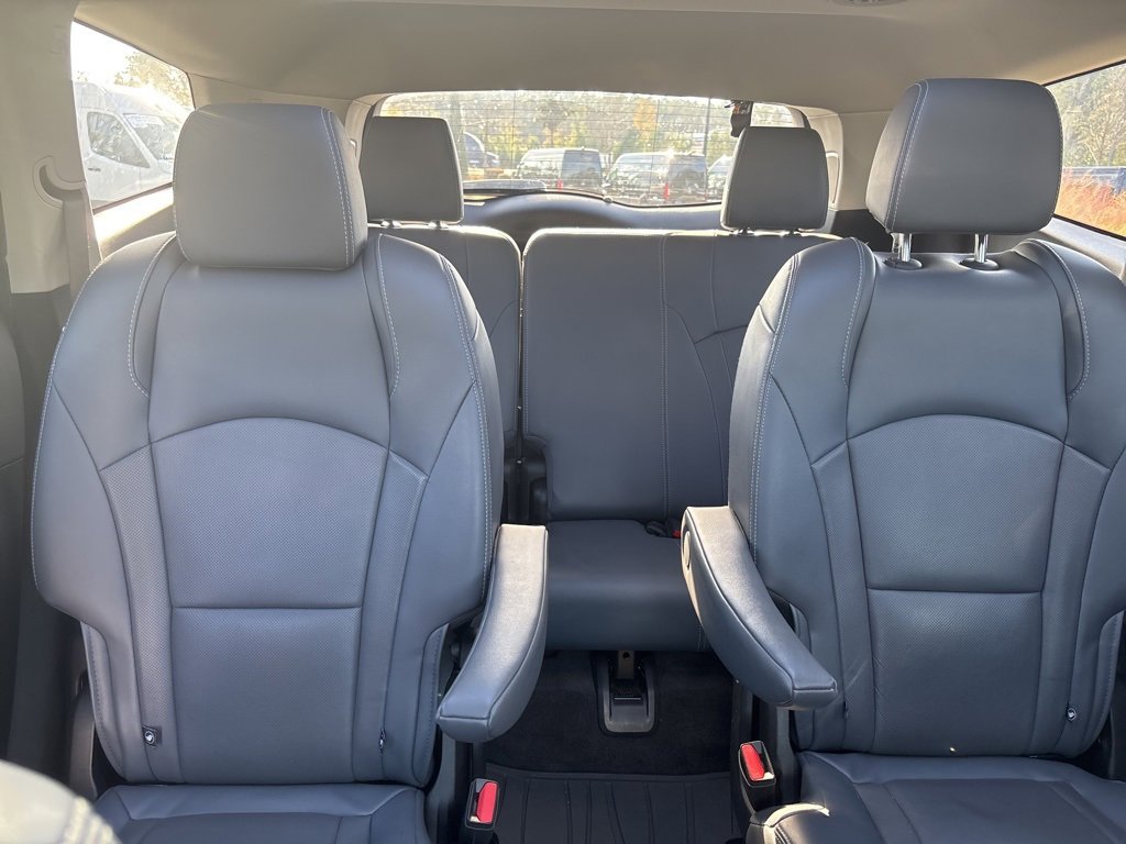 Used 2019 Buick Enclave Premium w/ Experience Buick Package image 29
