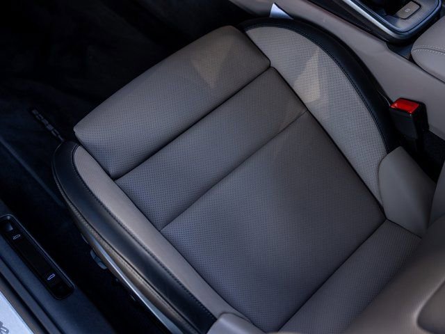 Certified 2025 Porsche 911 Carrera image 24