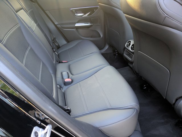 Used 2026 Mercedes-Benz GLC 300 4MATIC image 20