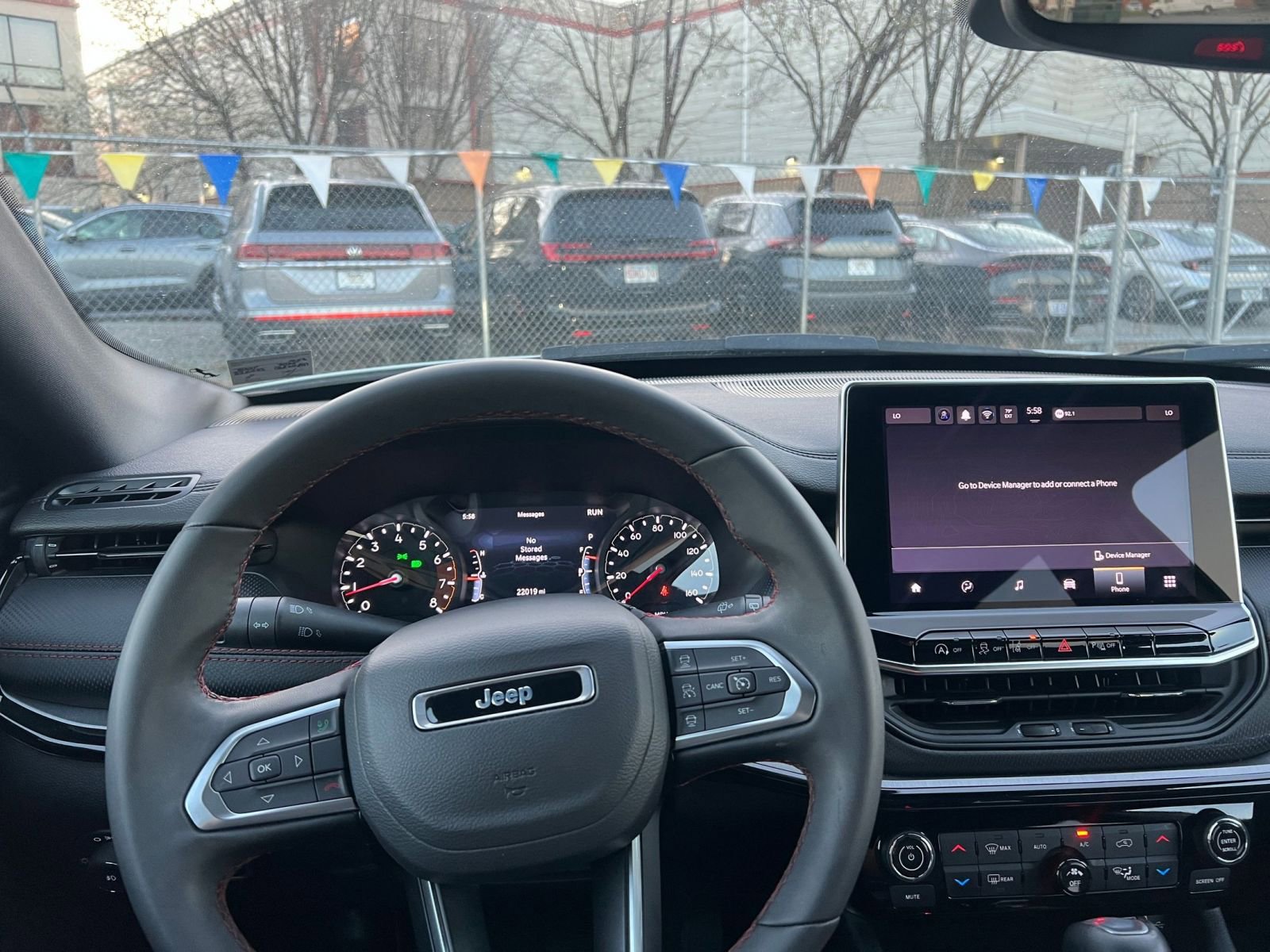 Used 2025 Jeep Compass Trailhawk image 33