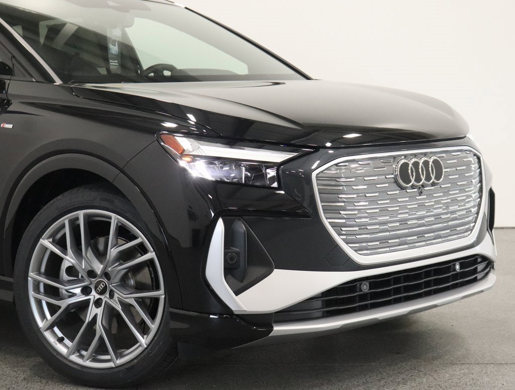 New 2025 Audi Q4 e-tron Premium Plus image 3
