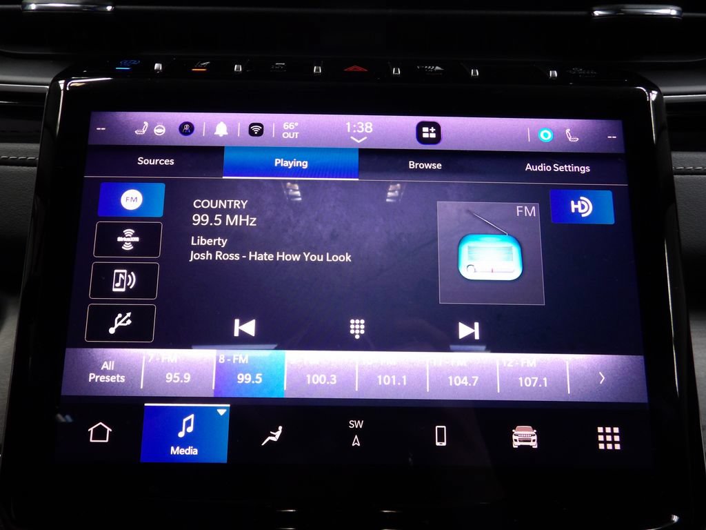 Used 2022 Jeep Grand Cherokee Limited 4xe AWD/4WD image 19