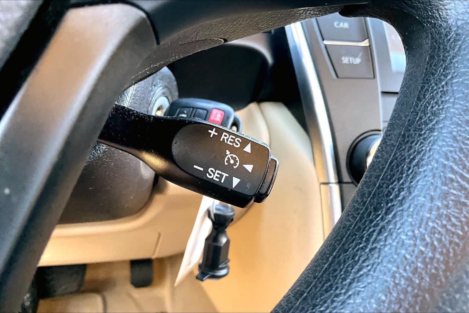 Used 2015 Toyota Camry LE FWD image 34