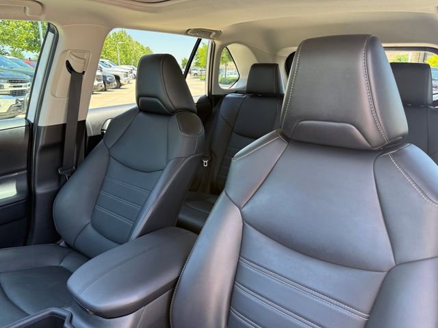 Used 2022 Toyota RAV4 XLE Premium FWD image 14