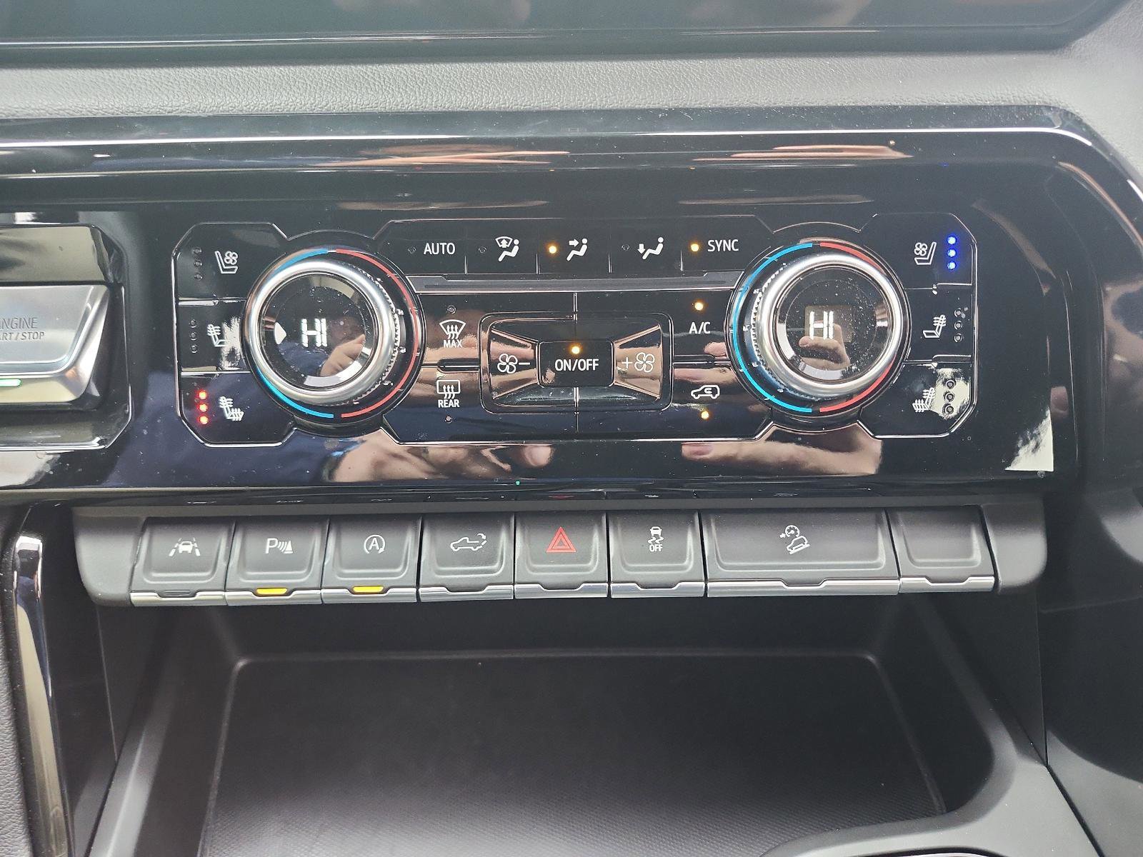 Used 2025 GMC Sierra 1500 AT4 w/ AT4 Premium Package image 18