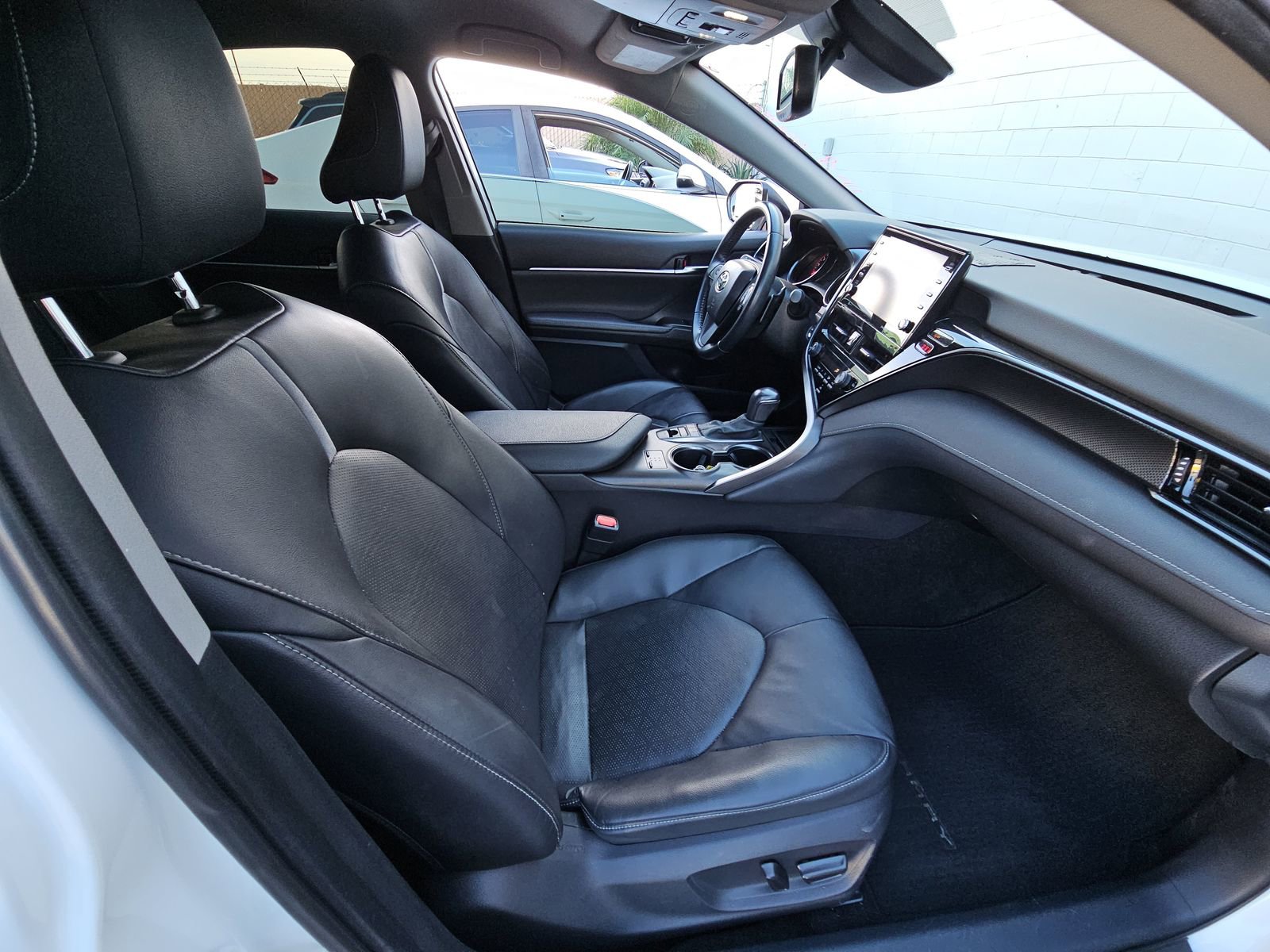 Used 2021 Toyota Camry XSE image 8