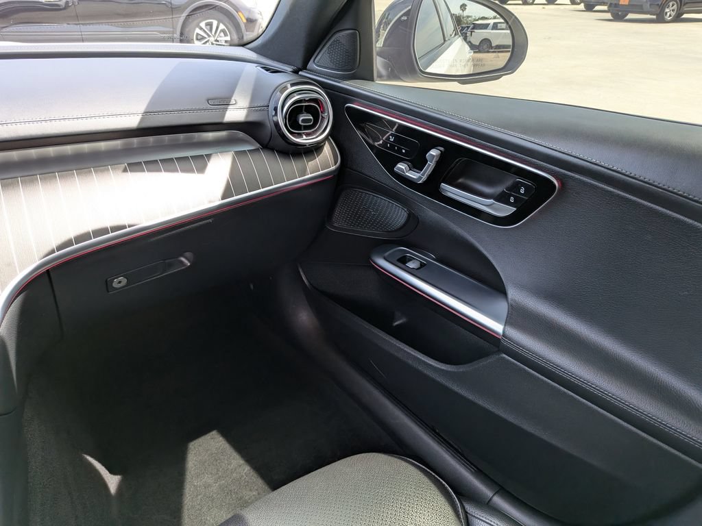 Used 2023 Mercedes-Benz C 300 Sedan image 18