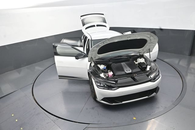 Used 2023 Kia EV6 Wind w/ Wind Technology Package AWD/4WD image 32