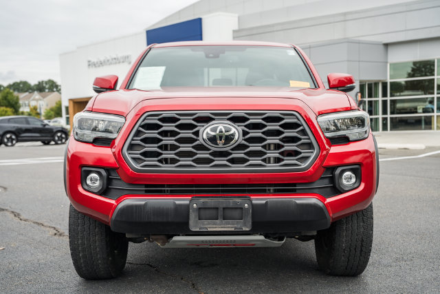 Used 2020 Toyota Tacoma TRD Off-Road AWD/4WD image 2